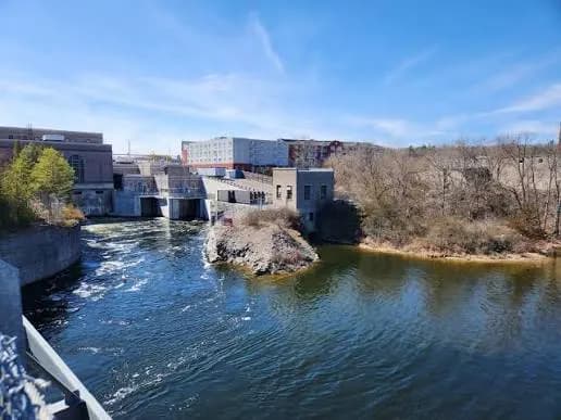 Ranney Falls, essais et mise en service d'une centrale raccordée au réseau